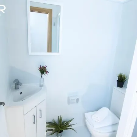 Large Complete Apartment, In The Center With Balcony Apartman *